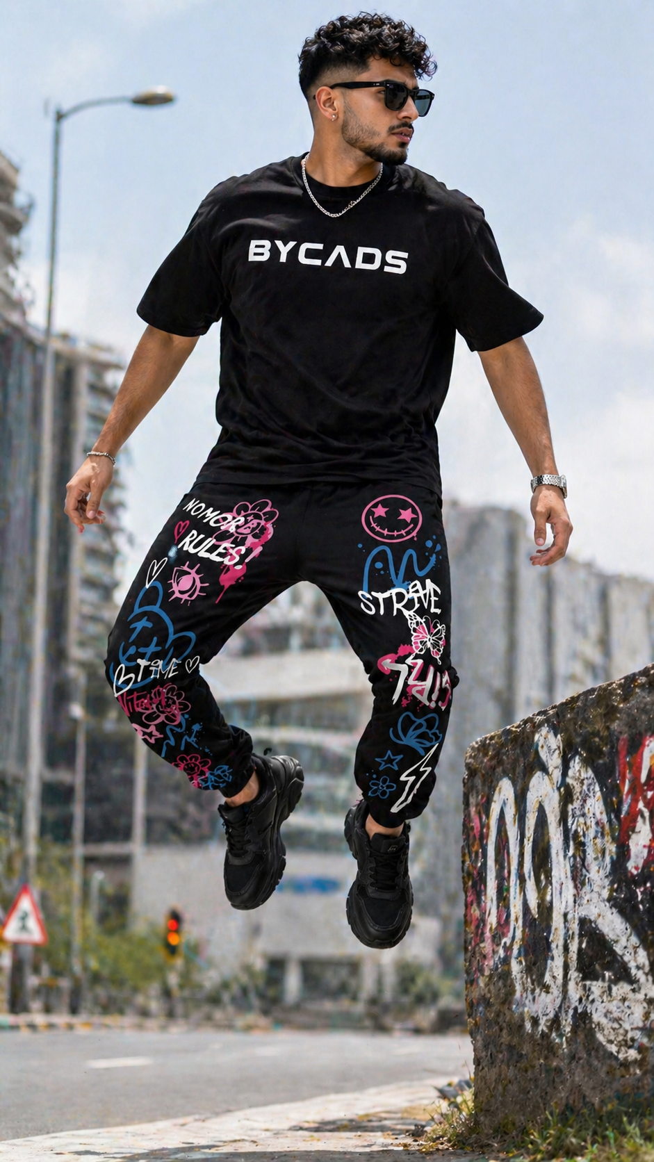 BYCADS Graffiti Street Art Black Joggers – Color Splash Graphic Lower Pants