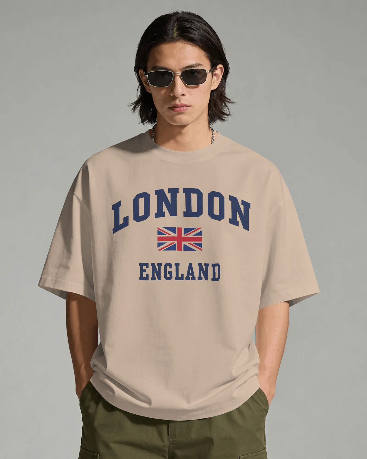 Bycads London England Oversized Graphic T-Shirt | Casual Streetwear Travel T-shirt